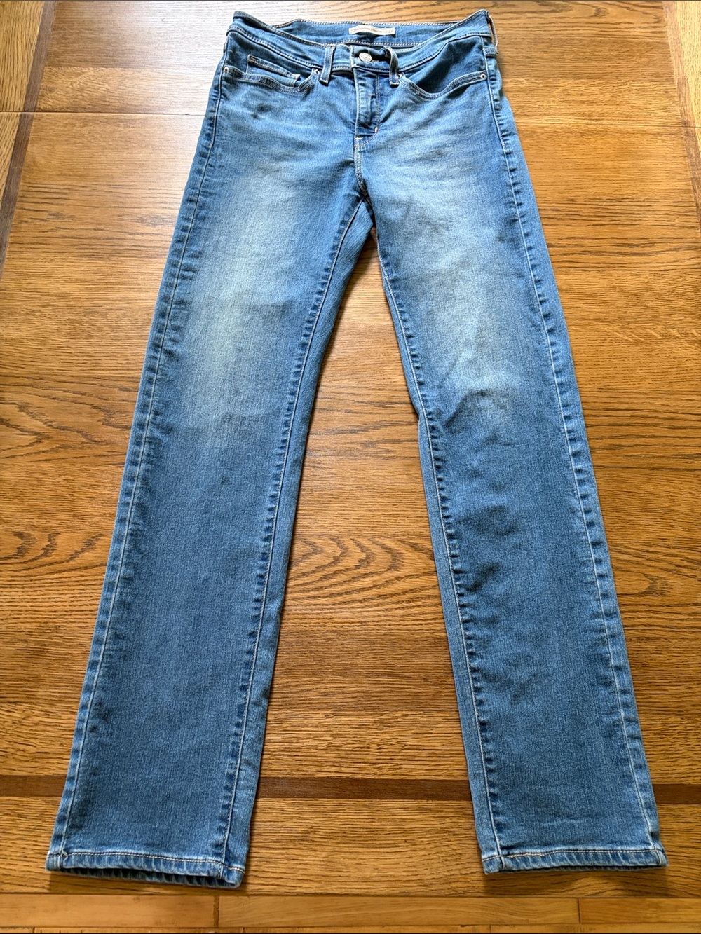 Levi’s 314 Shaping Straight Classic Women's Light Blue Straight Jeans